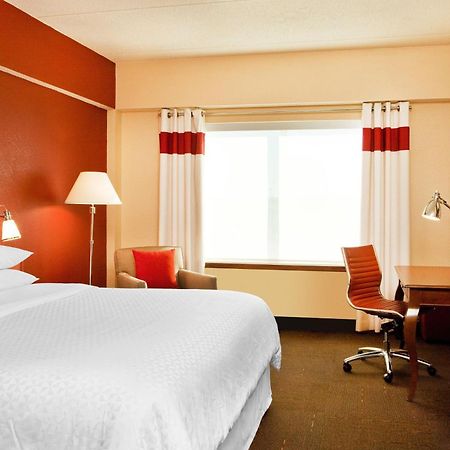 Four Points By Sheraton Louisville Airport Exterior foto