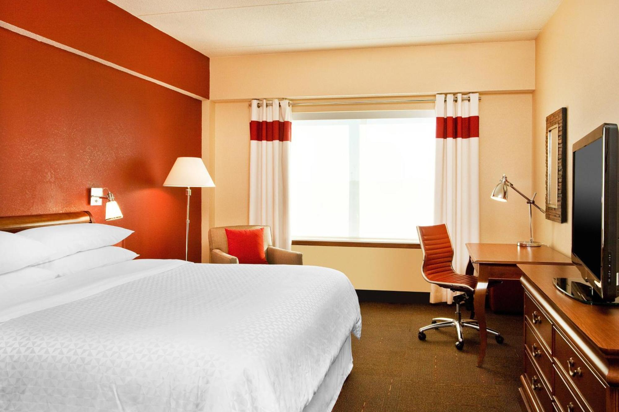 Four Points By Sheraton Louisville Airport Exterior foto